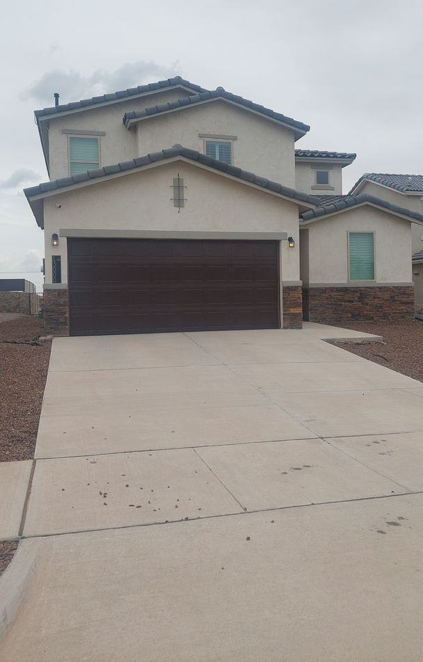 13000 Shildon St - Photo 2 of 50