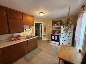 831 Division St - Photo 1 of 1