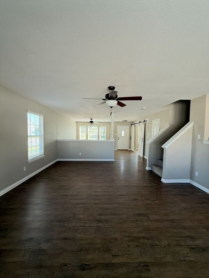 420 Smoky Hill Rd - Photo 4 of 25