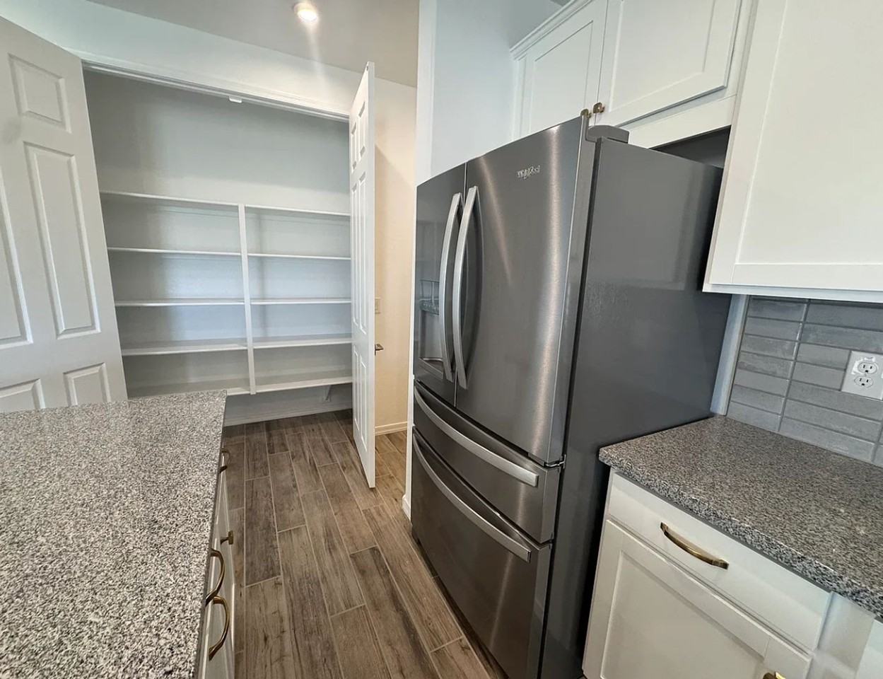 13319 W Eagle Feather Rd - Photo 4 of 10