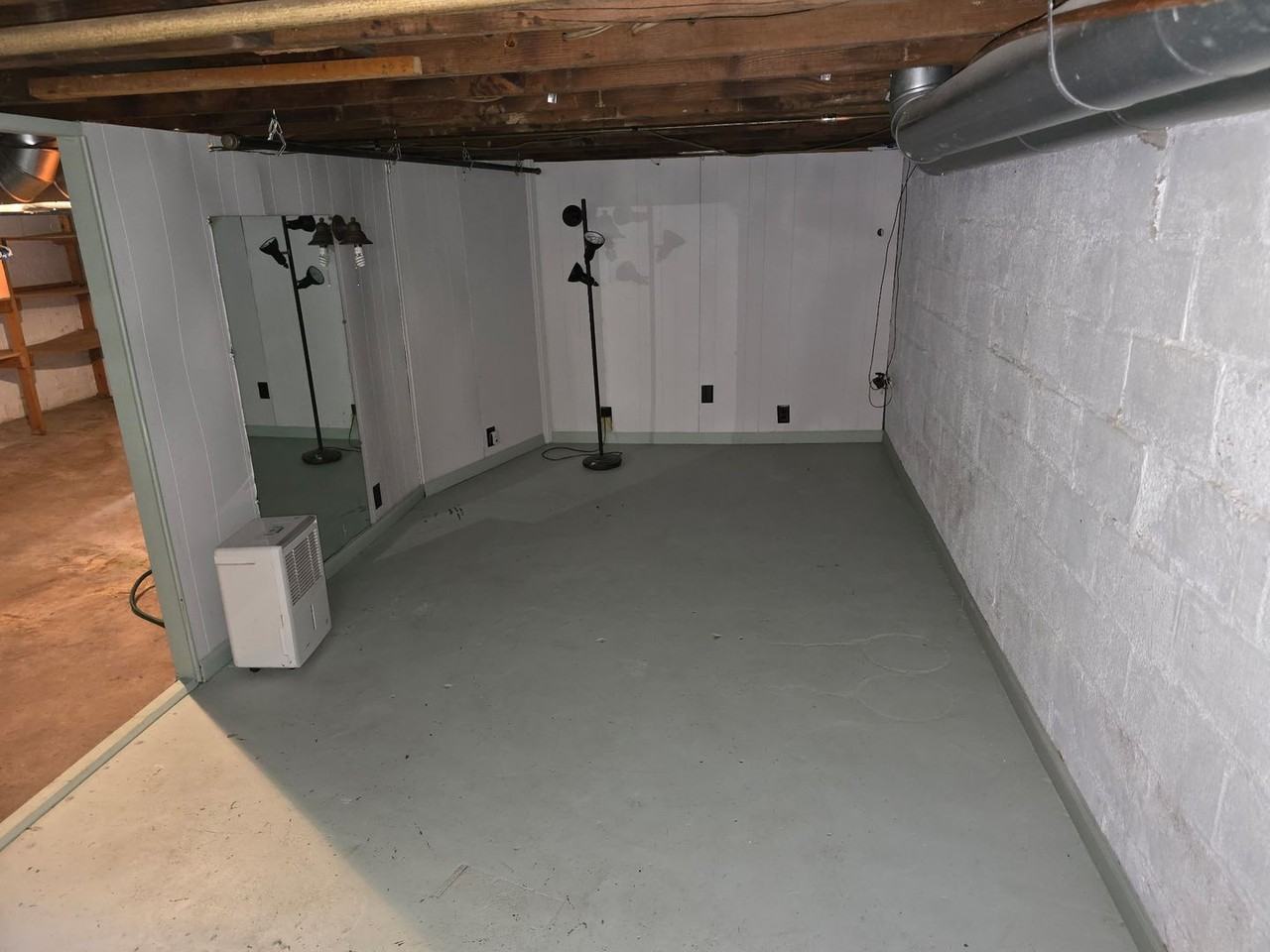 2118 Liberty St - Photo 2 of 10