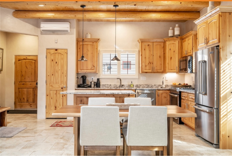 510 Halona St #1 - Photo 5 of 9