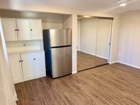 627 27th St #B - Photo 1 of 1