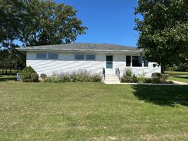 featured image of 532 E Corning Rd