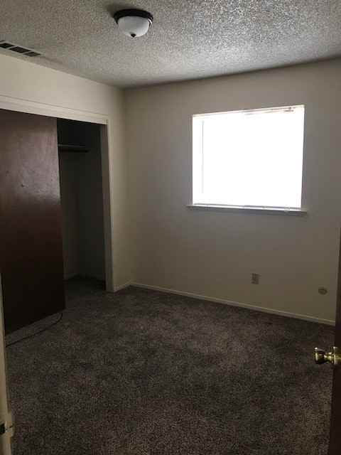 1711 East Paradise Avenue - Photo 6 of 8