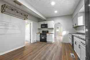 3240 West 56th Street - Photo 1 of 1