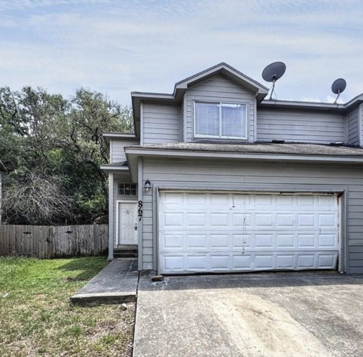 867 Sagewood Trail - Photo 2 of 10