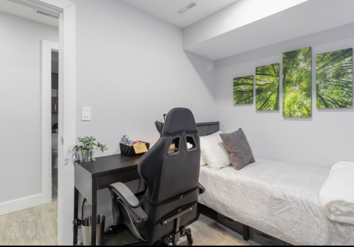 68 A Ave & 190 St - Photo 5 of 13