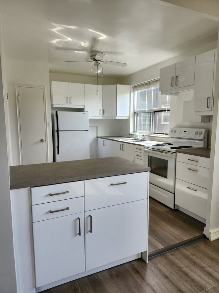 15 Fraserwood Ave - Photo 2 of 11