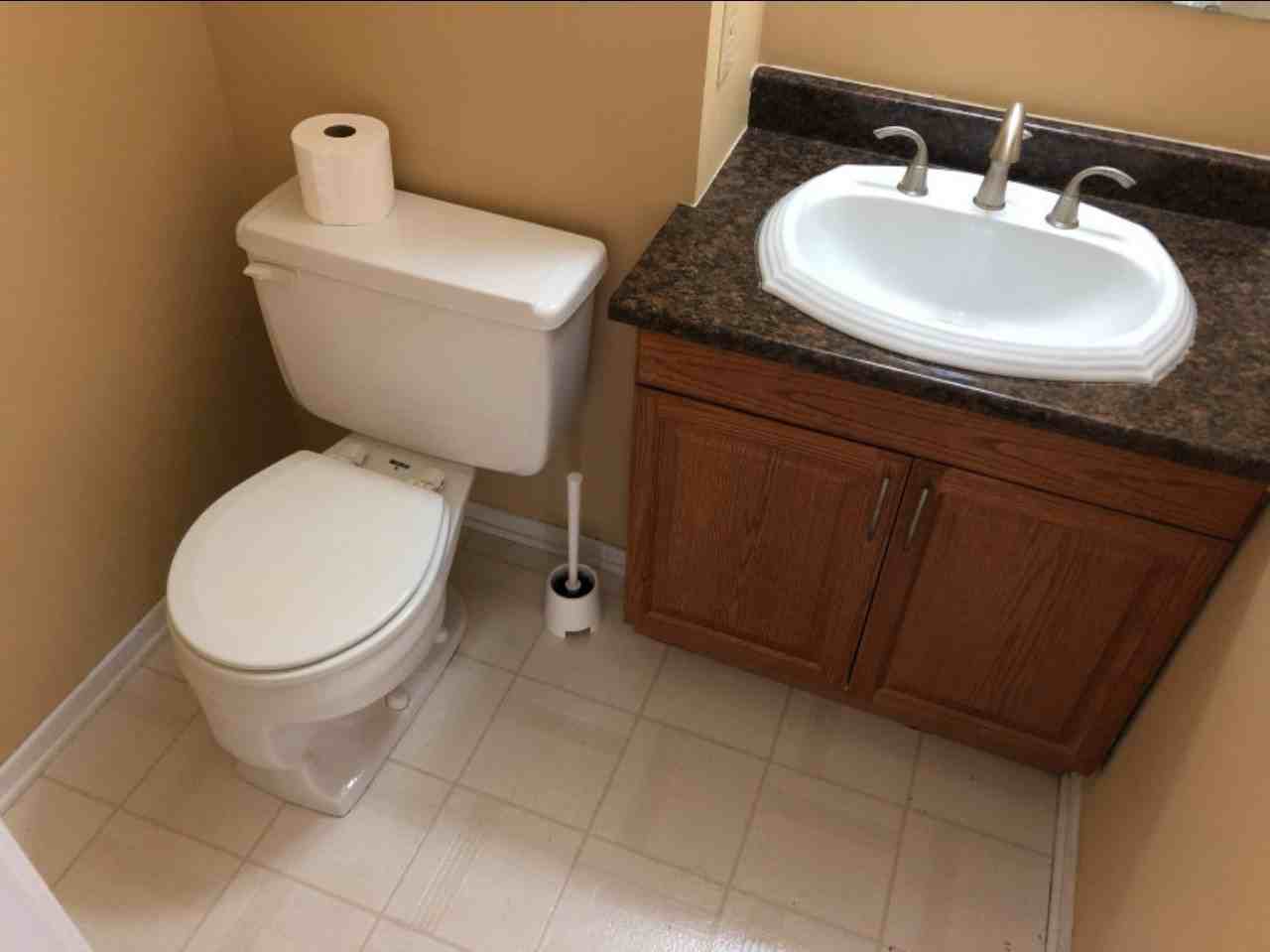 2650 Southvale Cres - Photo 3 of 11