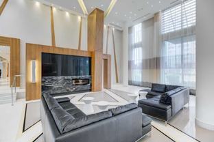 55 Eglinton Ave W - Photo 1 of 1