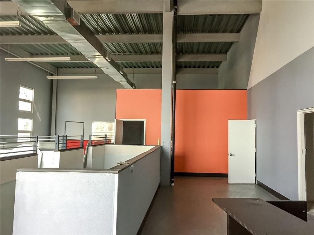 526 Richmond Ter - Photo 5 of 11