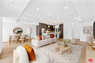 7365 Waring Ave - Photo 1 of 1