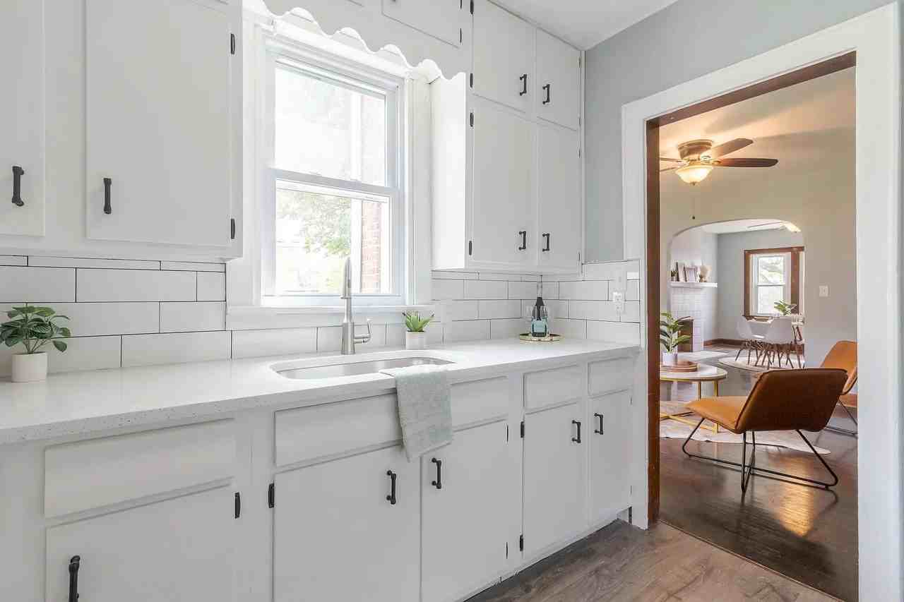 2608-2616 Adams Avenue - Photo 3 of 10