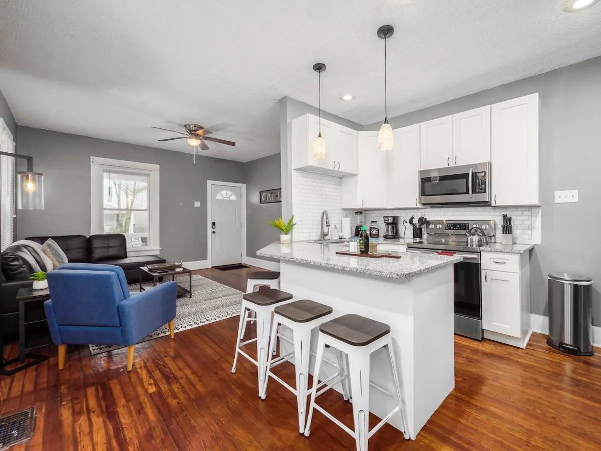 363 East Gates Street - Photo 7 of 11