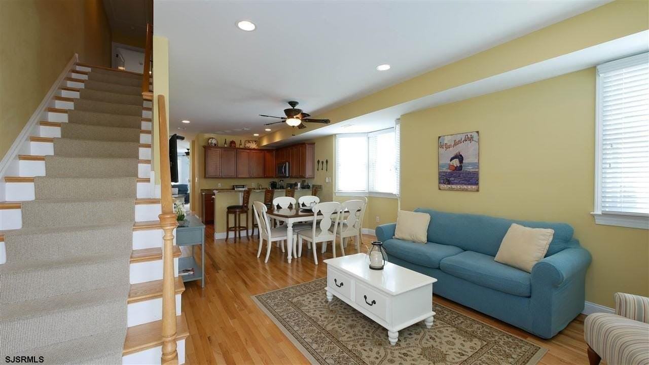 9410 Winchester Ave #B - Photo 4 of 25