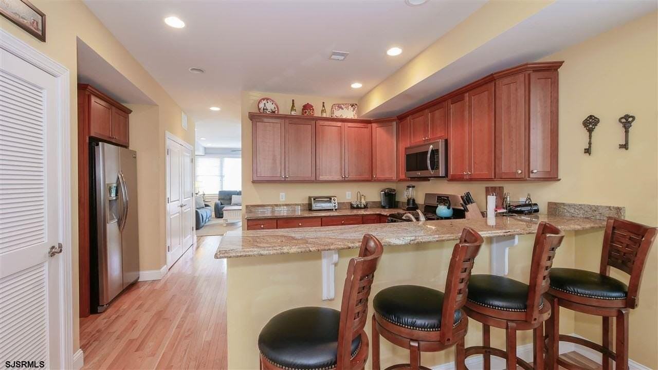 9410 Winchester Ave #B - Photo 7 of 25