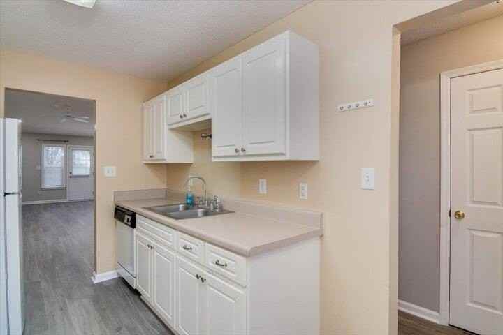 3013 Abba Dr - Photo 4 of 22