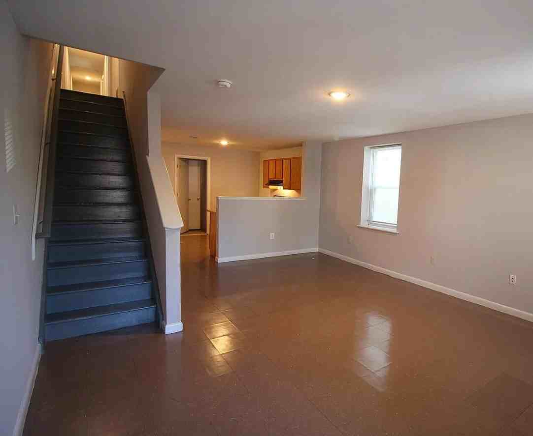 883 North 42nd Street - Photo 3 of 17