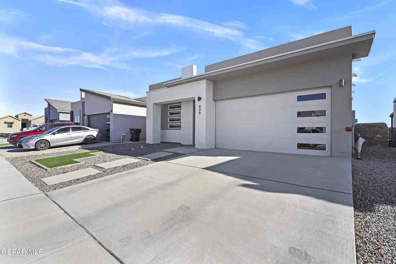 620 Paseo Modesto Drive - Photo 3 of 37