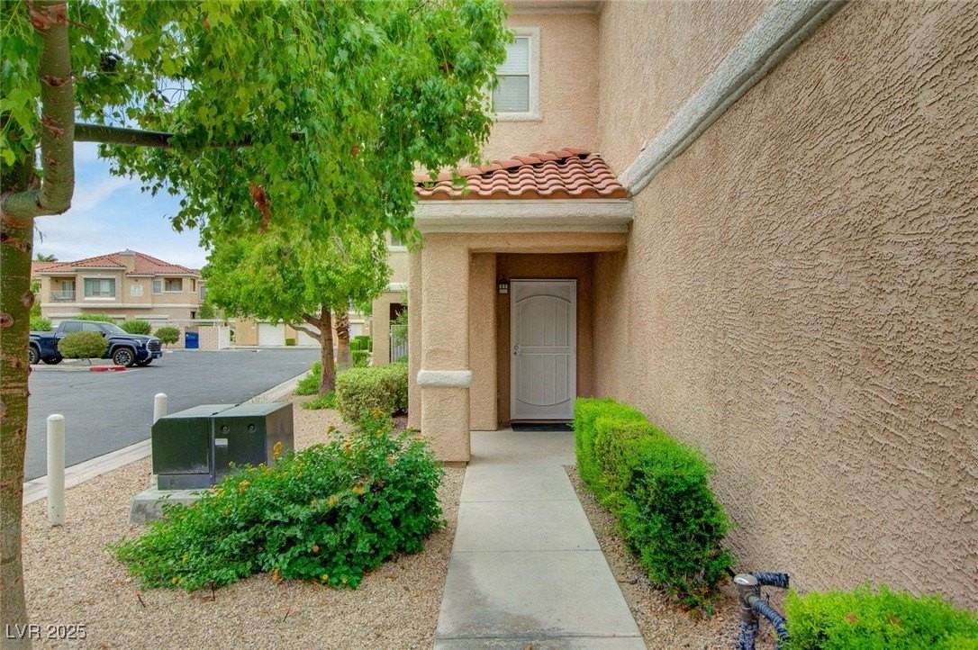 251 S Green Valley Pkwy #2411 - Photo 5 of 50