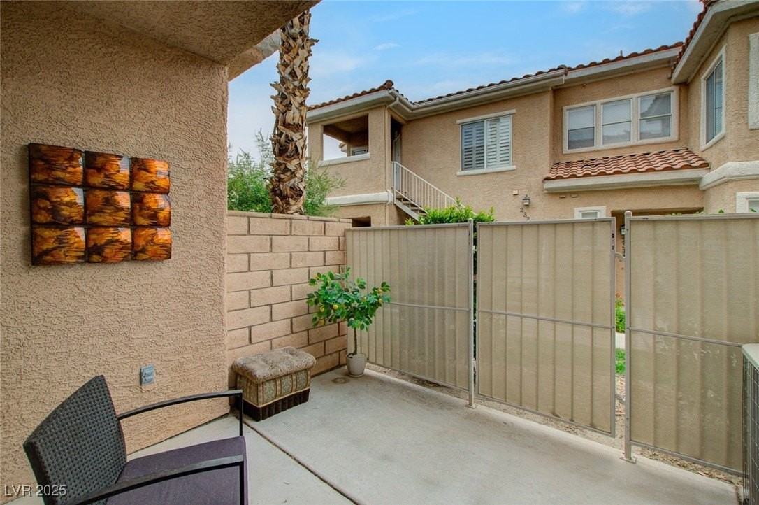 251 S Green Valley Pkwy #2411 - Photo 6 of 50