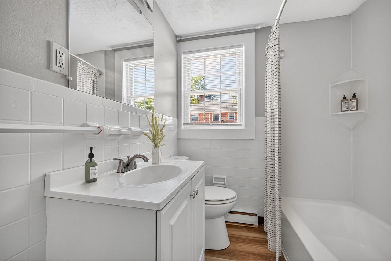 Eagle Rock Apartments at Nashua - Photo 4 of 15