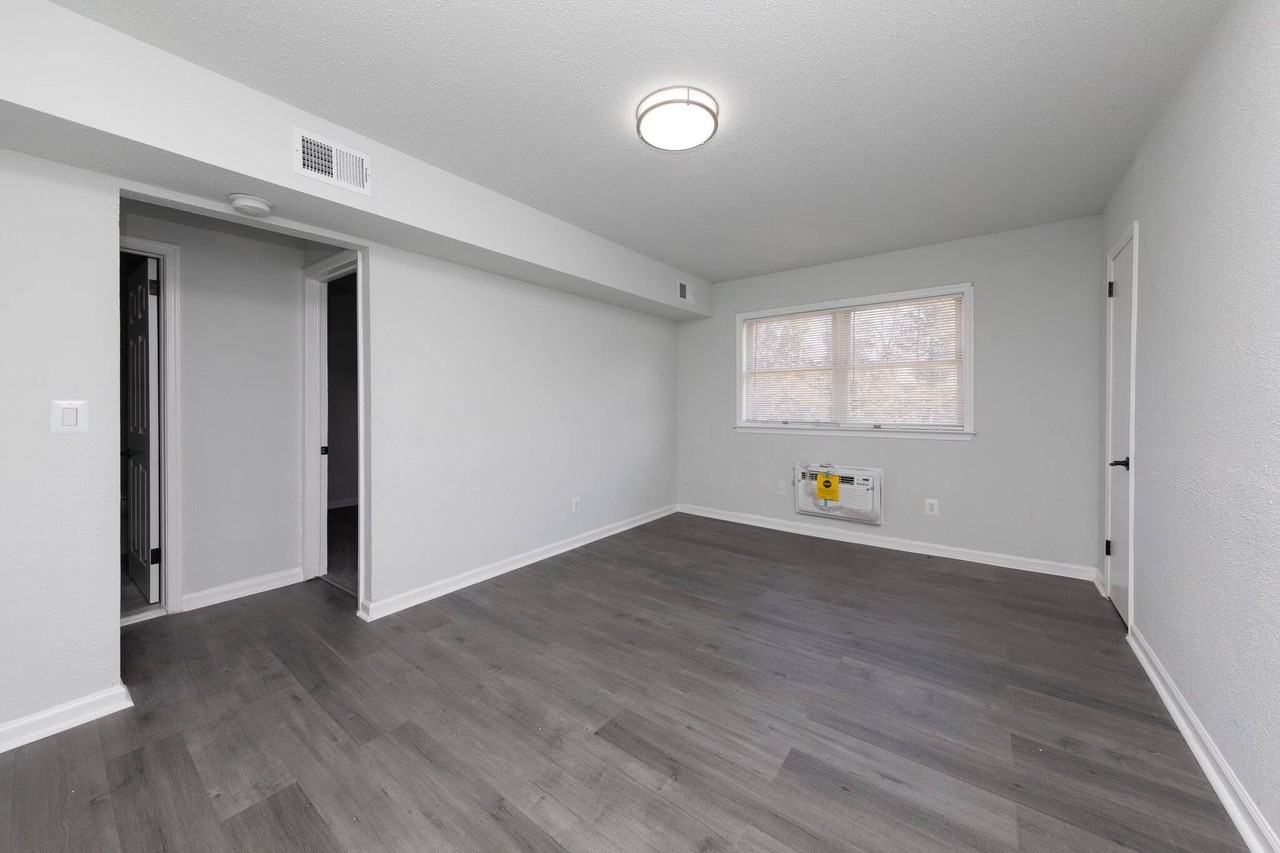 Christiana Pointe Apartments - Photo 5 of 18