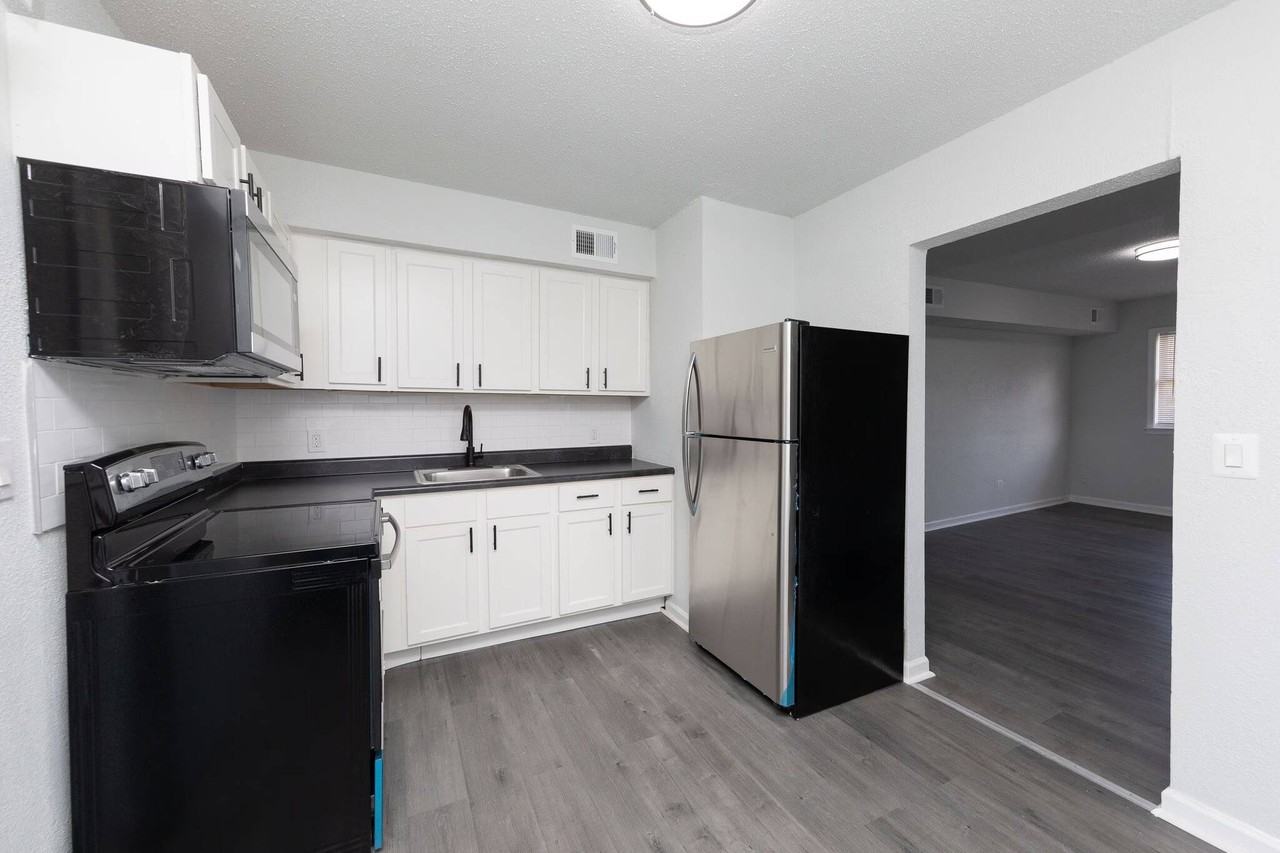 Christiana Pointe Apartments - Photo 3 of 18