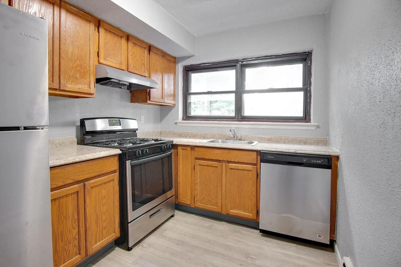 Samanna Apartments - Photo 3 of 12