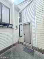 featured image of 9707 Lake Shore Dr