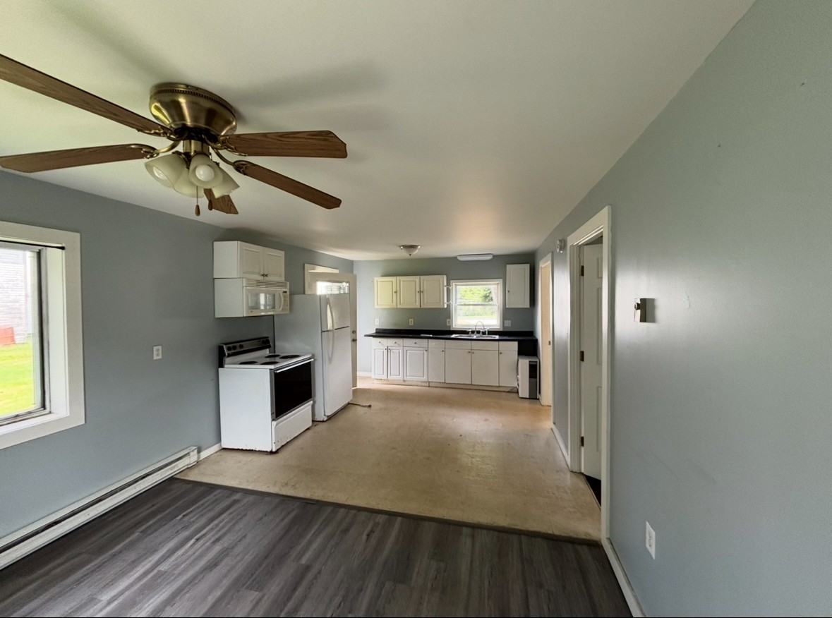 42 Water Street Newport - Photo 2 of 4