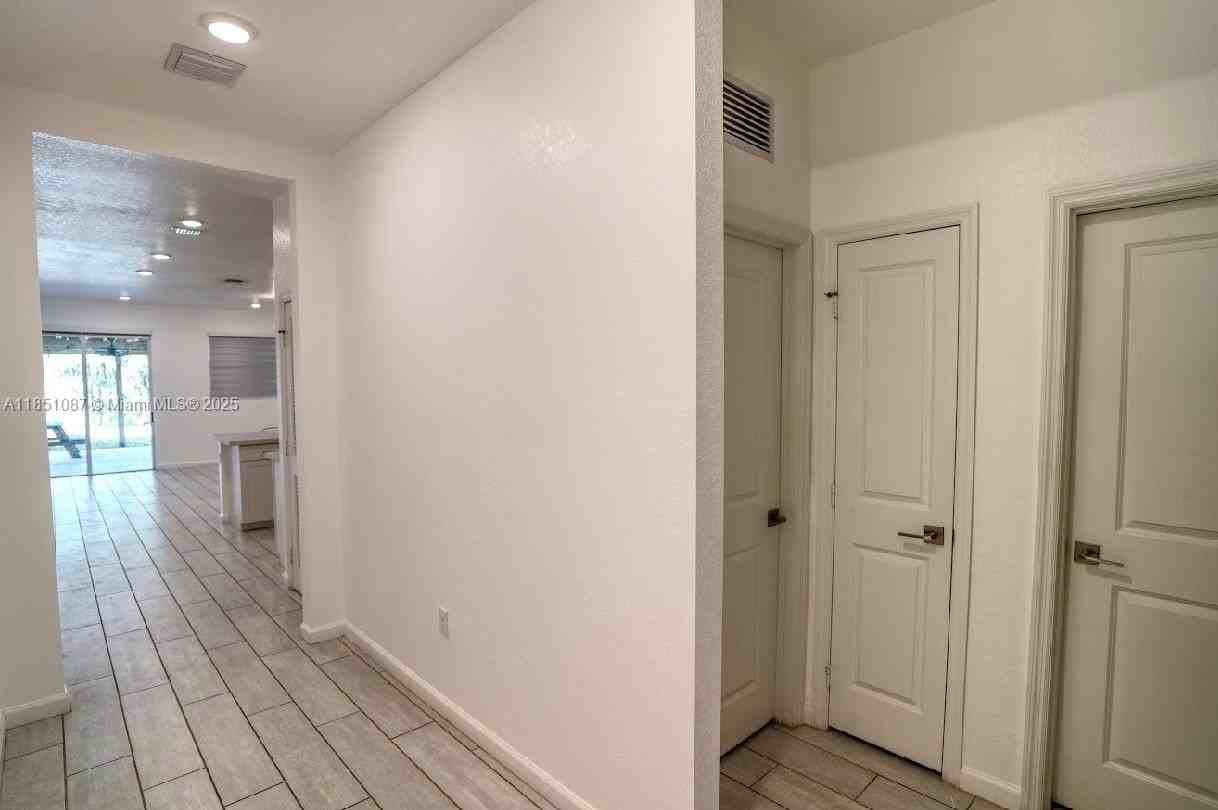 30600 Sw 193rd Ave - Photo 4 of 36