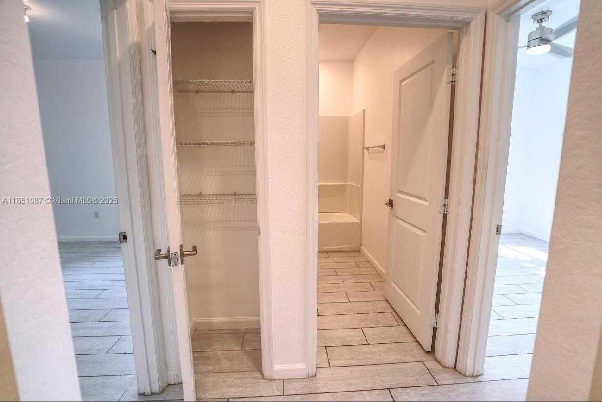 30600 Sw 193rd Ave - Photo 5 of 36