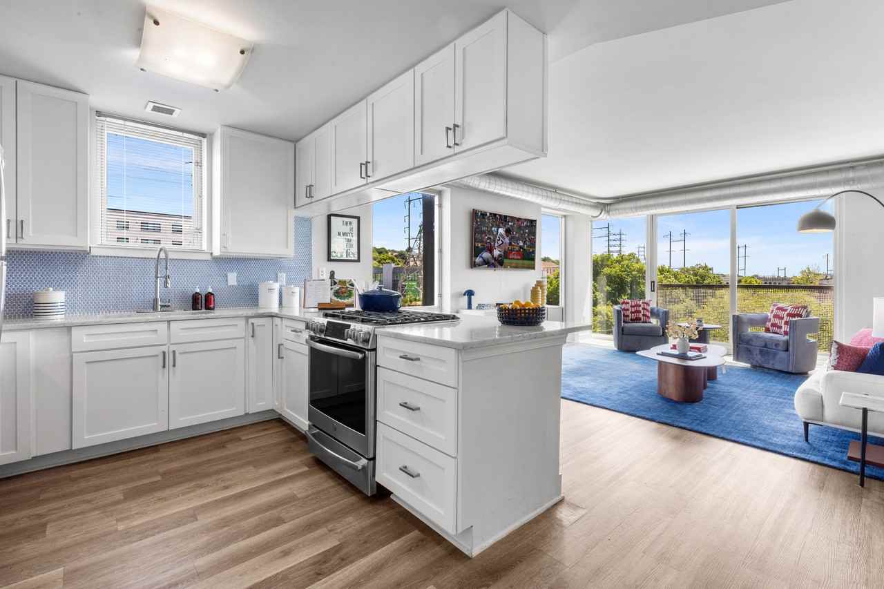 Apex Manayunk - Photo 5 of 50