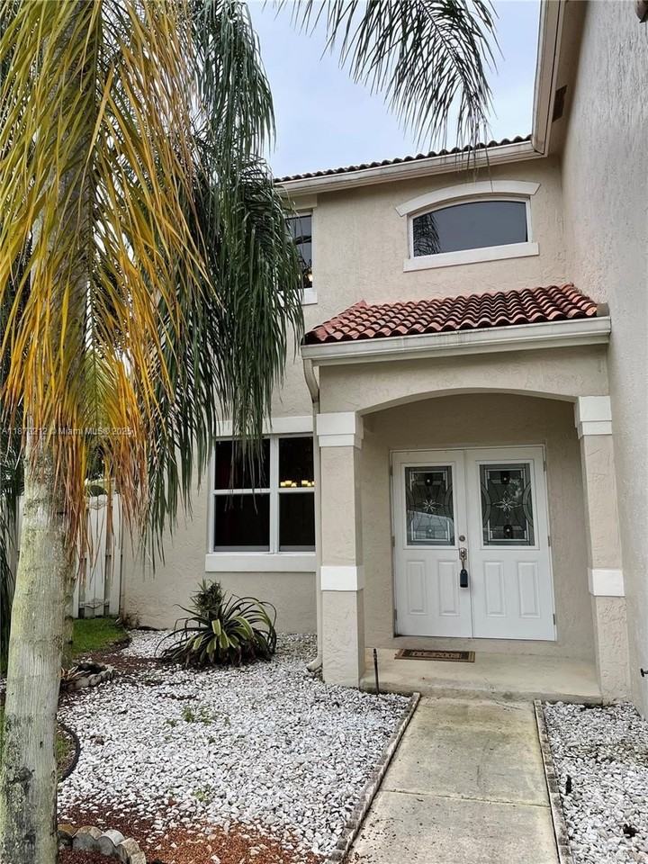 784 Chimney Rock Rd - Photo 6 of 49