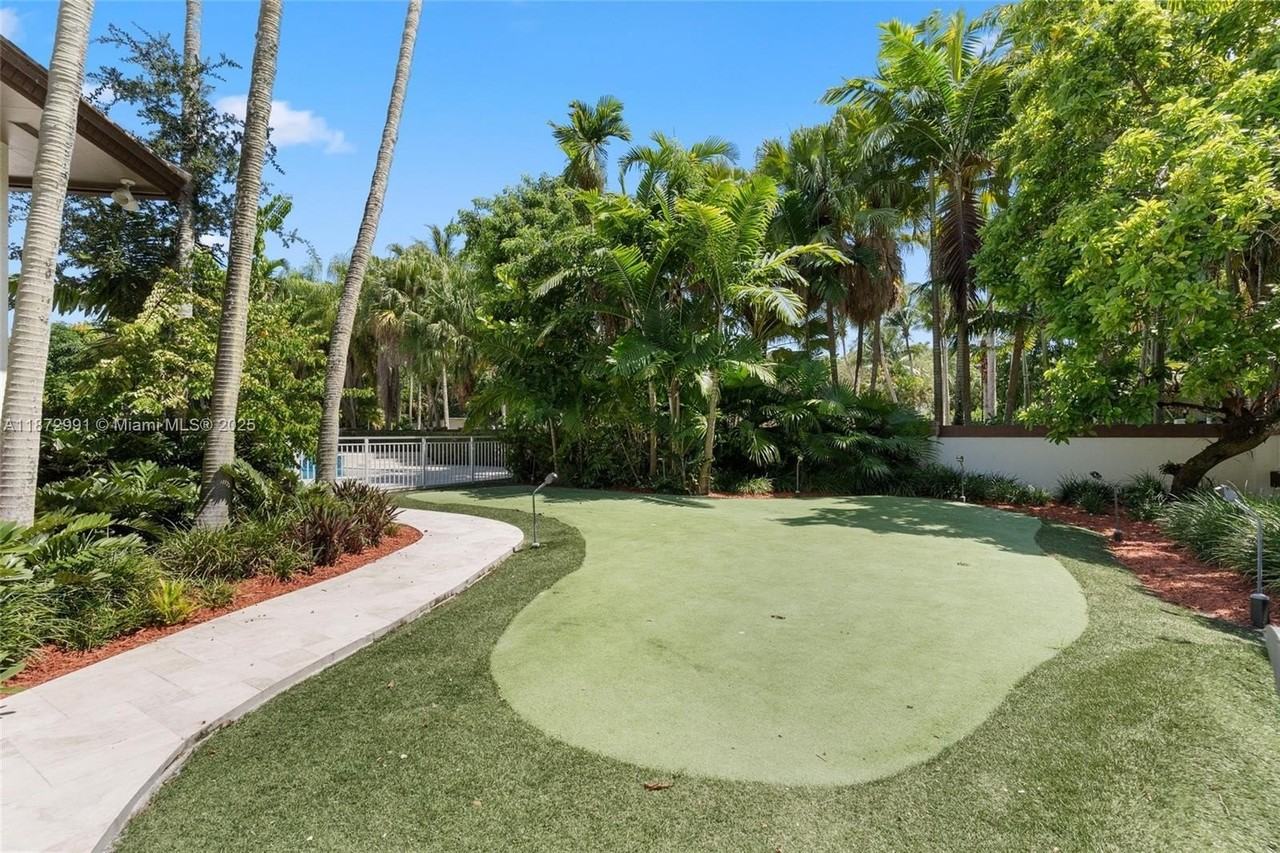 6190 Sw 102nd St - Photo 5 of 50