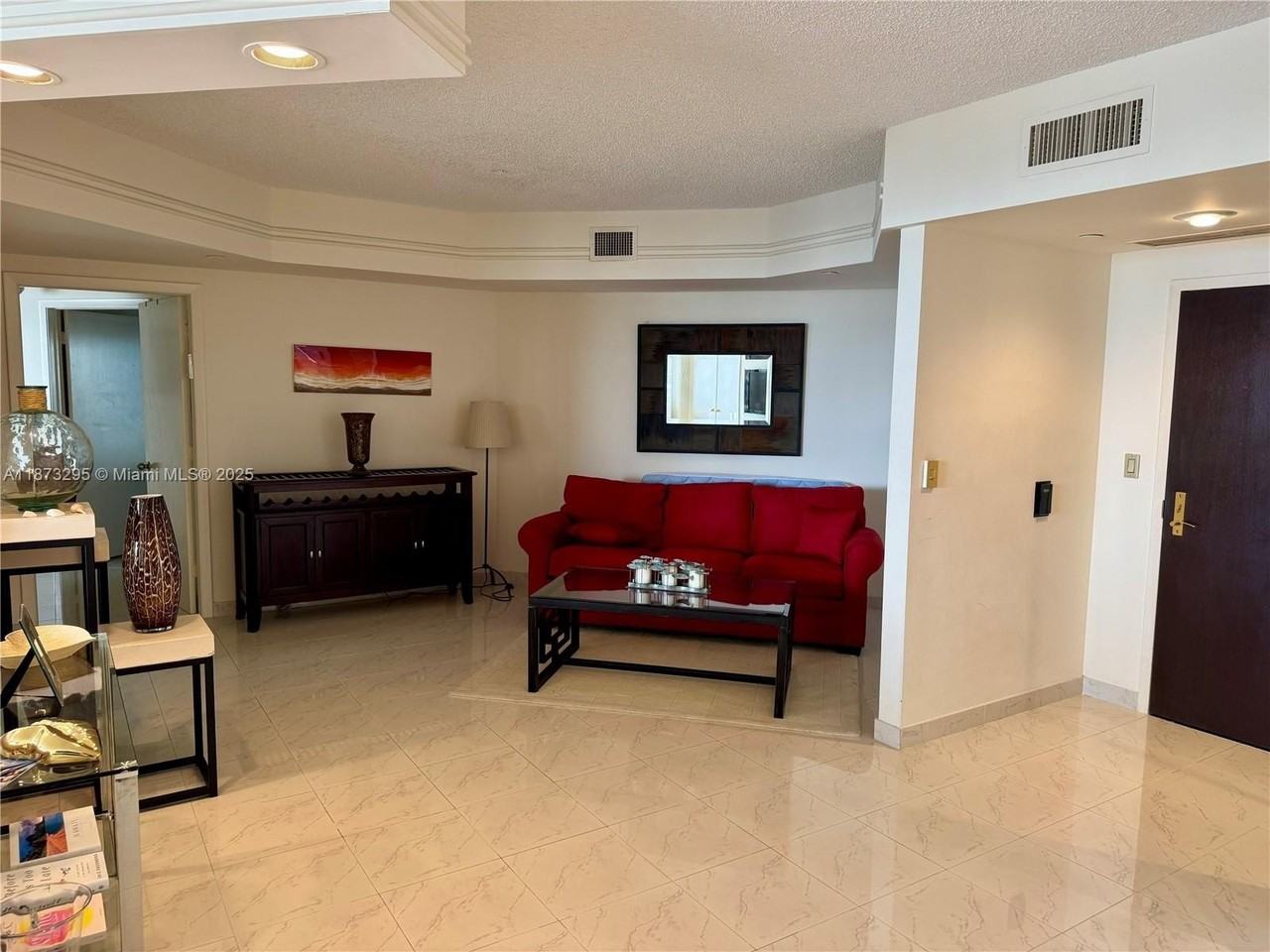 3000 Island Blvd #2004 - Photo 6 of 37