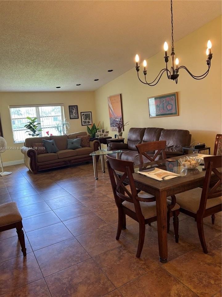 8066 Springside Ct #E - Photo 4 of 15