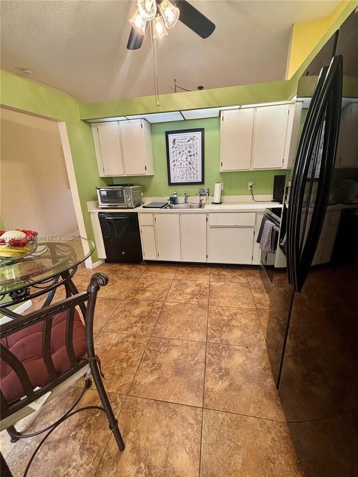 8066 Springside Ct #E - Photo 5 of 15