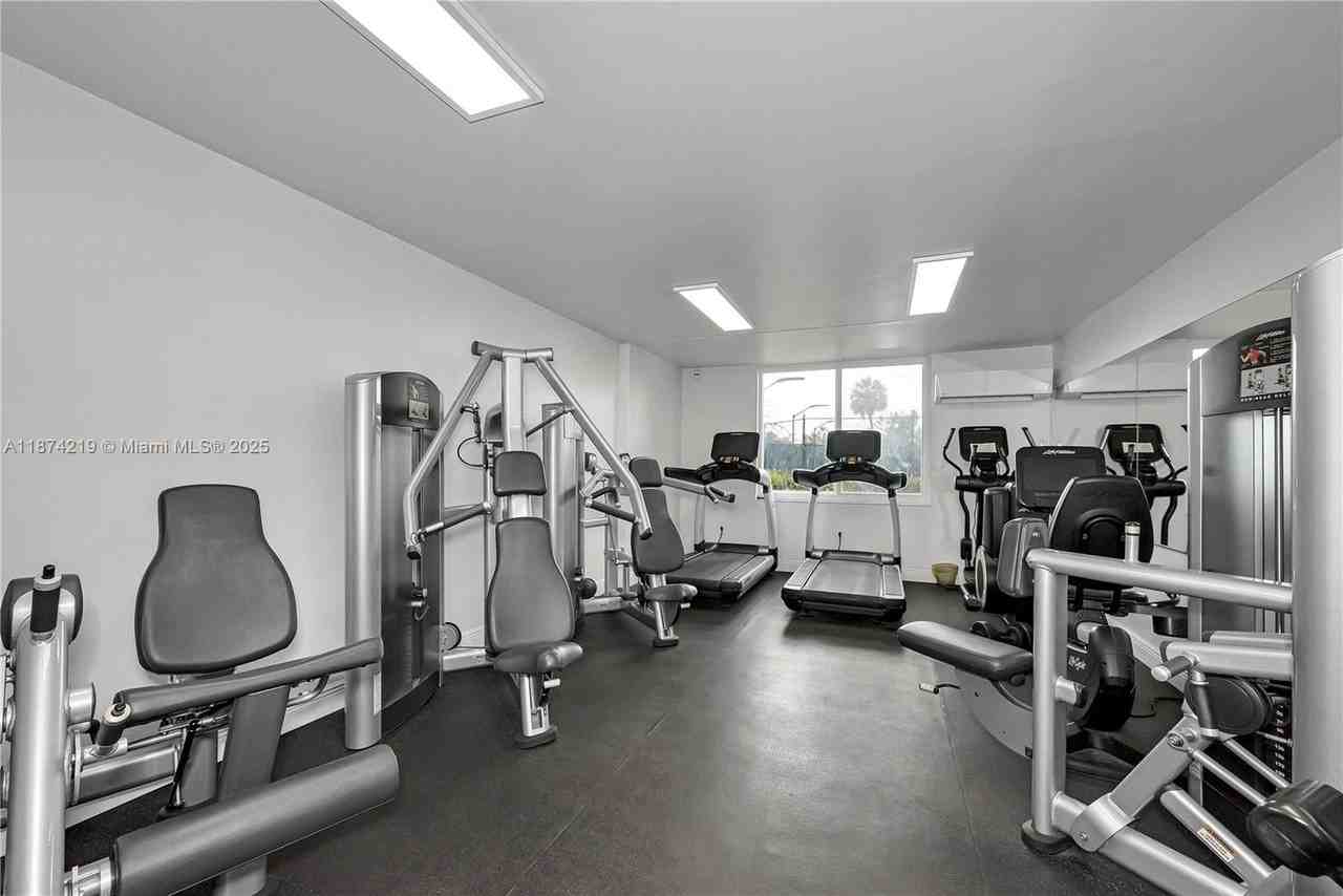 (address hidden) - Photo 4 of 18