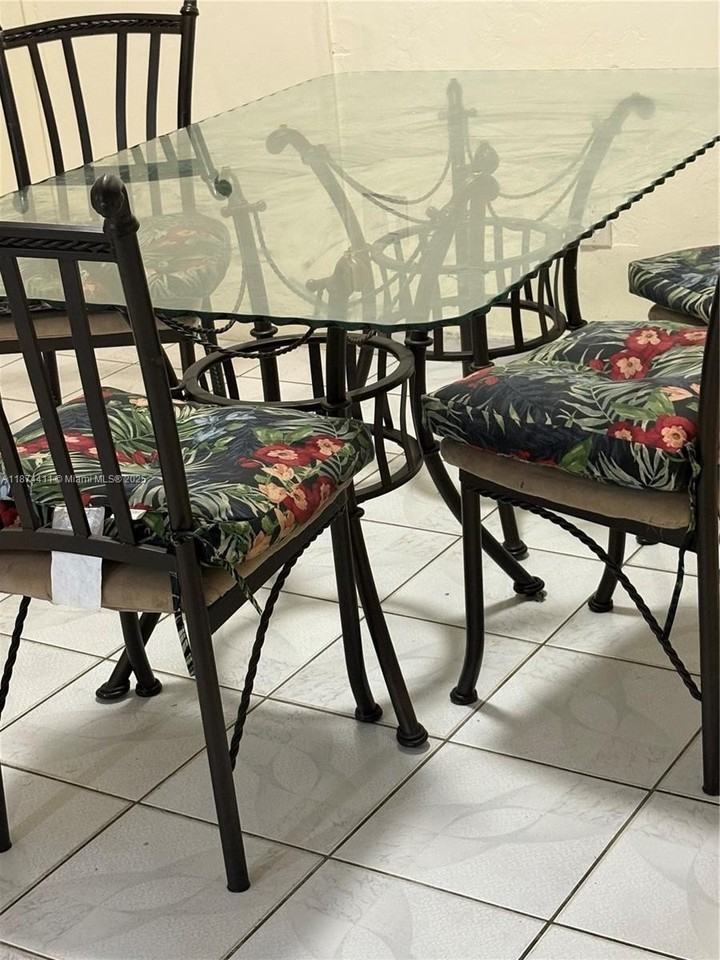 20520 Nw 2nd Ct #1 - Photo 4 of 18