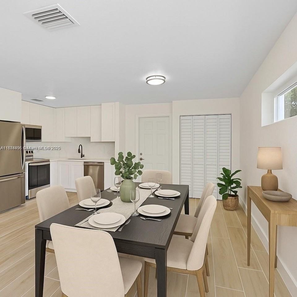 990 Ne 159th St - Photo 4 of 10