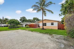 920 Sw 30th St #1 - Photo 1 of 1