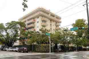 3304 Virginia St #6B - Photo 1 of 1