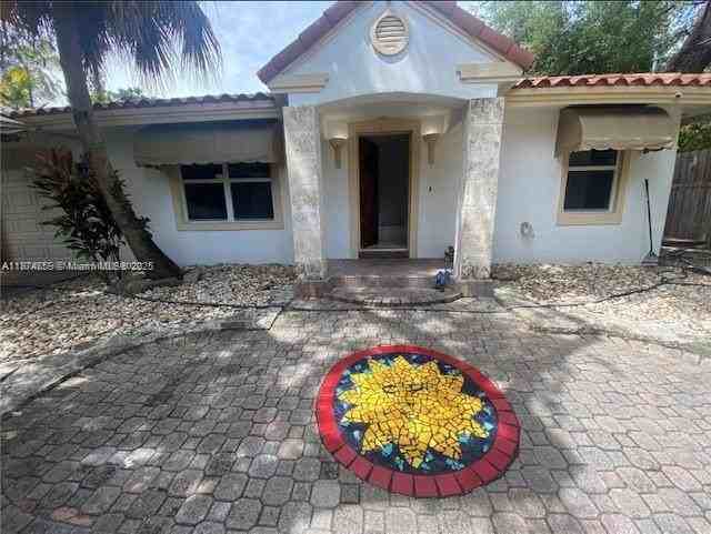 2195 Secoffee Street - Photo 4 of 20