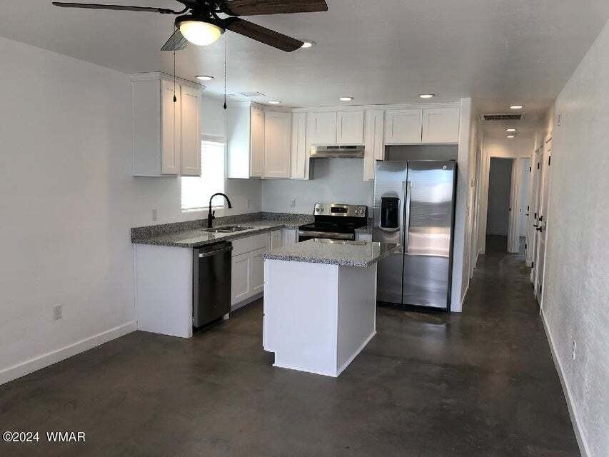 40 N 700 St #B - Photo 2 of 20