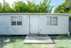 1560 Ne 42nd St #C - Photo 1 of 1