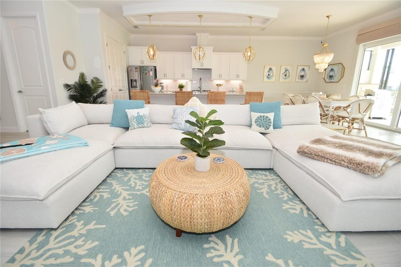 114 Del Palma Drive - Photo 7 of 50