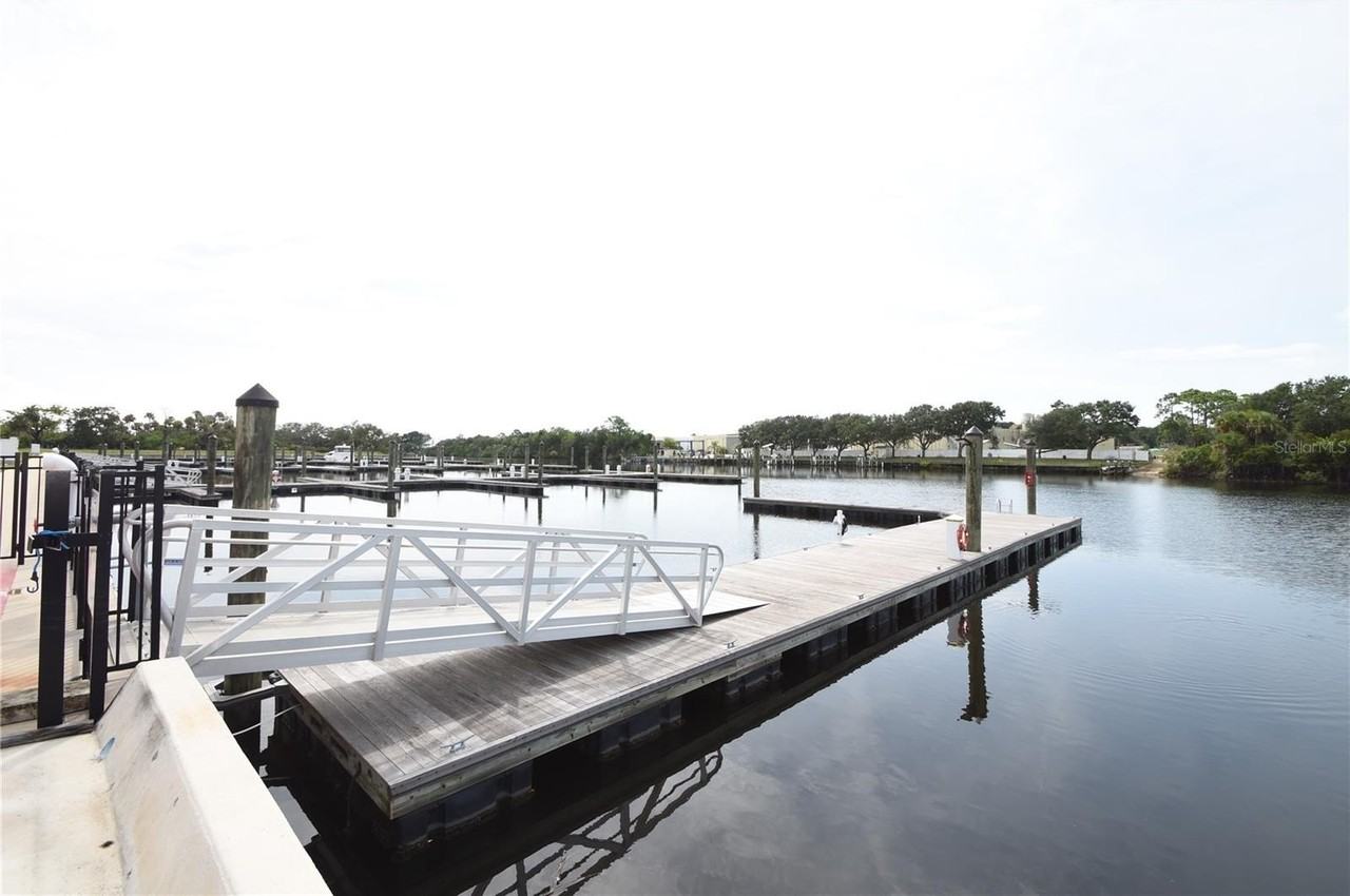 114 Del Palma Drive - Photo 5 of 50